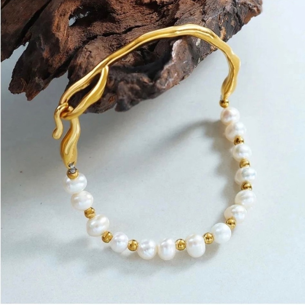 NEW 18K yellow gold plated freshwater pearl bangle bracelet jewelry B27A - Picture 3 of 9